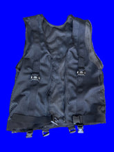 Load image into Gallery viewer, Angled view of GLH Systems harness highlighting side release buckle and lateral webbing
