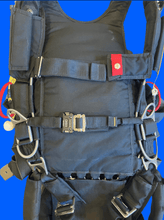 Load image into Gallery viewer, Mutant Limiter chest strap — adjustable, fast-release design for the Mutant harness,swooping.

