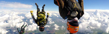 Load image into Gallery viewer, Infinity Distributor Harness and Container: The epitome of reliability and versatility. This top-tier skydiving gear ensures secure and efficient parachute deployment, making every jump a seamless and unforgettable experience
